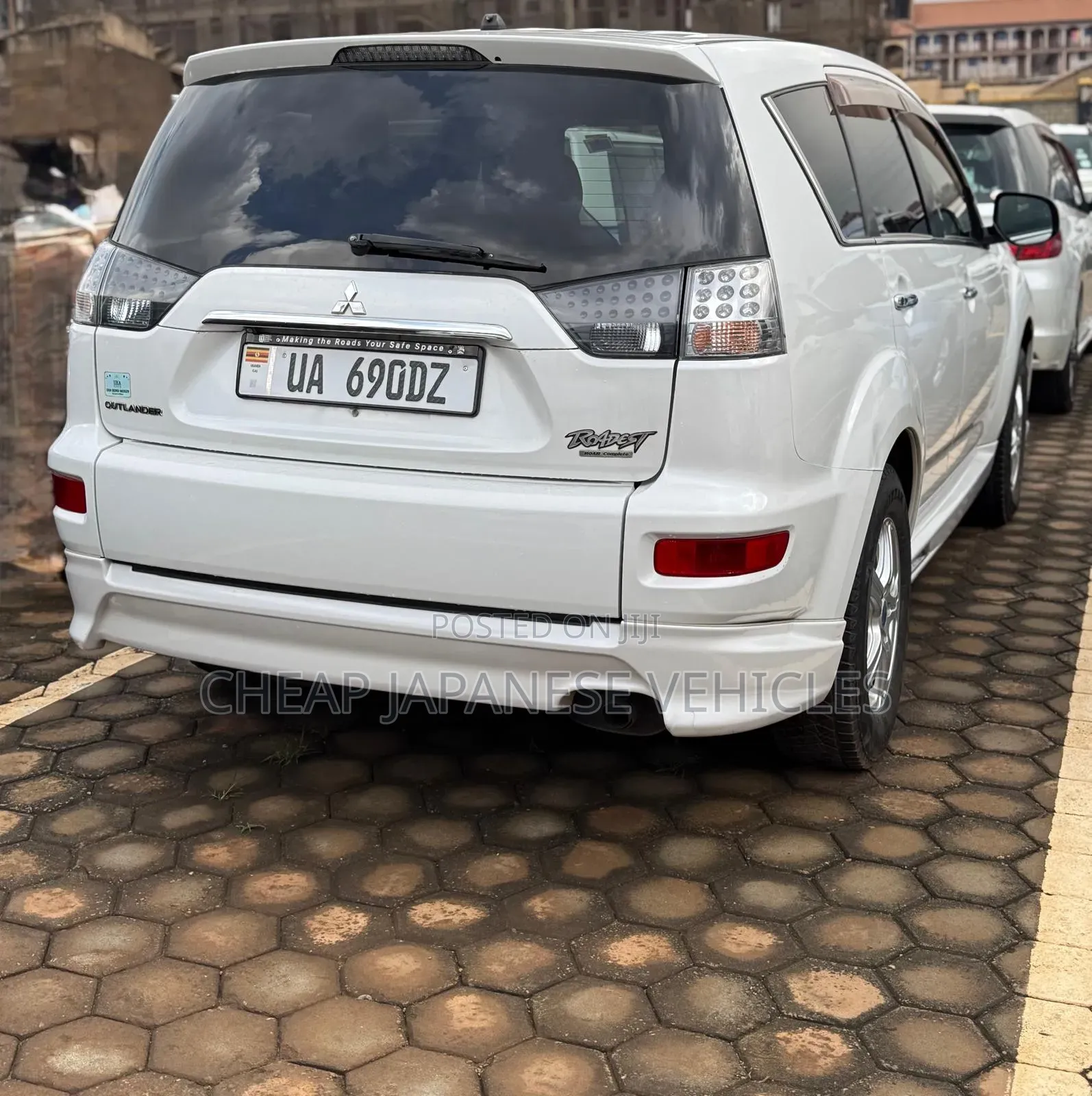 Mitsubishi Outlander 2012 White