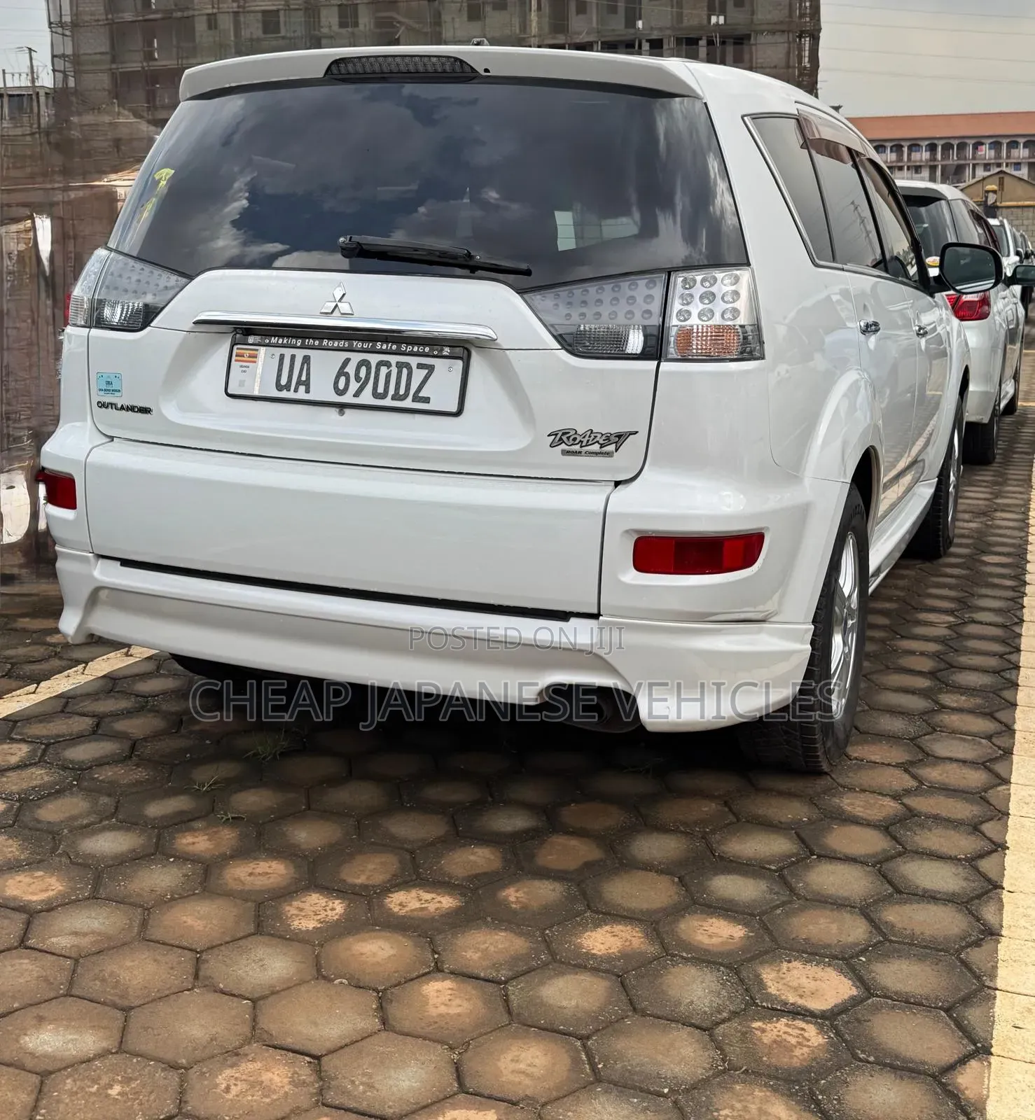 Mitsubishi Outlander 2012 White