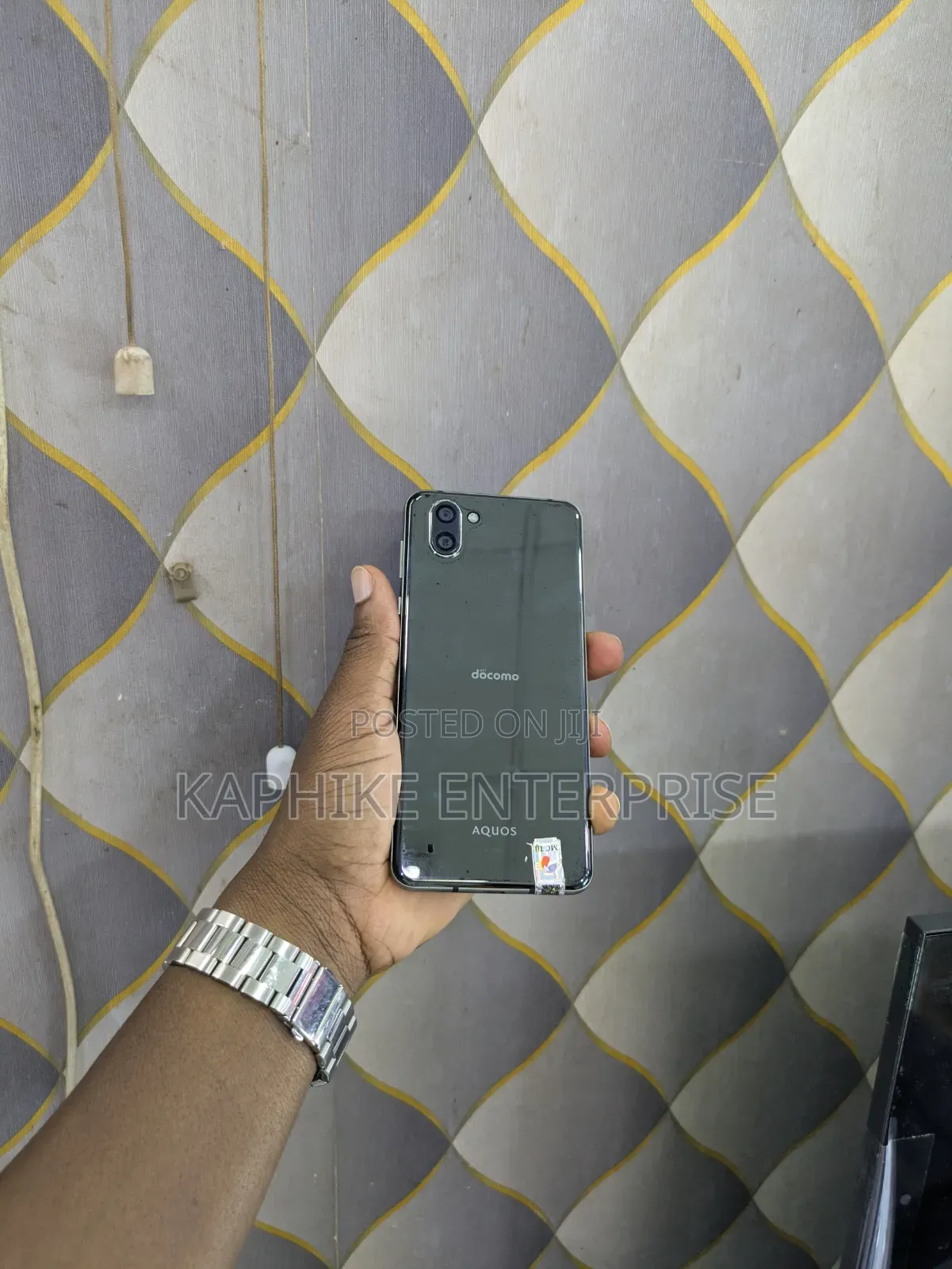 Sharp Aquos R3 128 GB Black