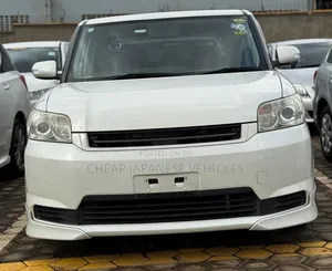 Toyota Corolla Rumion Hatchback 1.8 FWD 2012 Pearl
