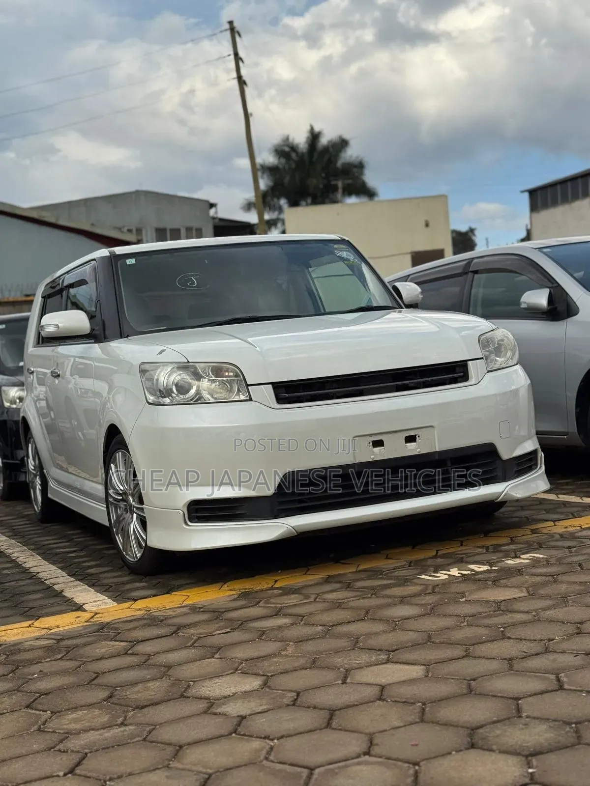 Toyota Corolla Rumion Hatchback 1.8 FWD 2012 Pearl