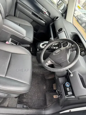 Toyota Corolla Rumion Hatchback 1.8 FWD 2012 Pearl