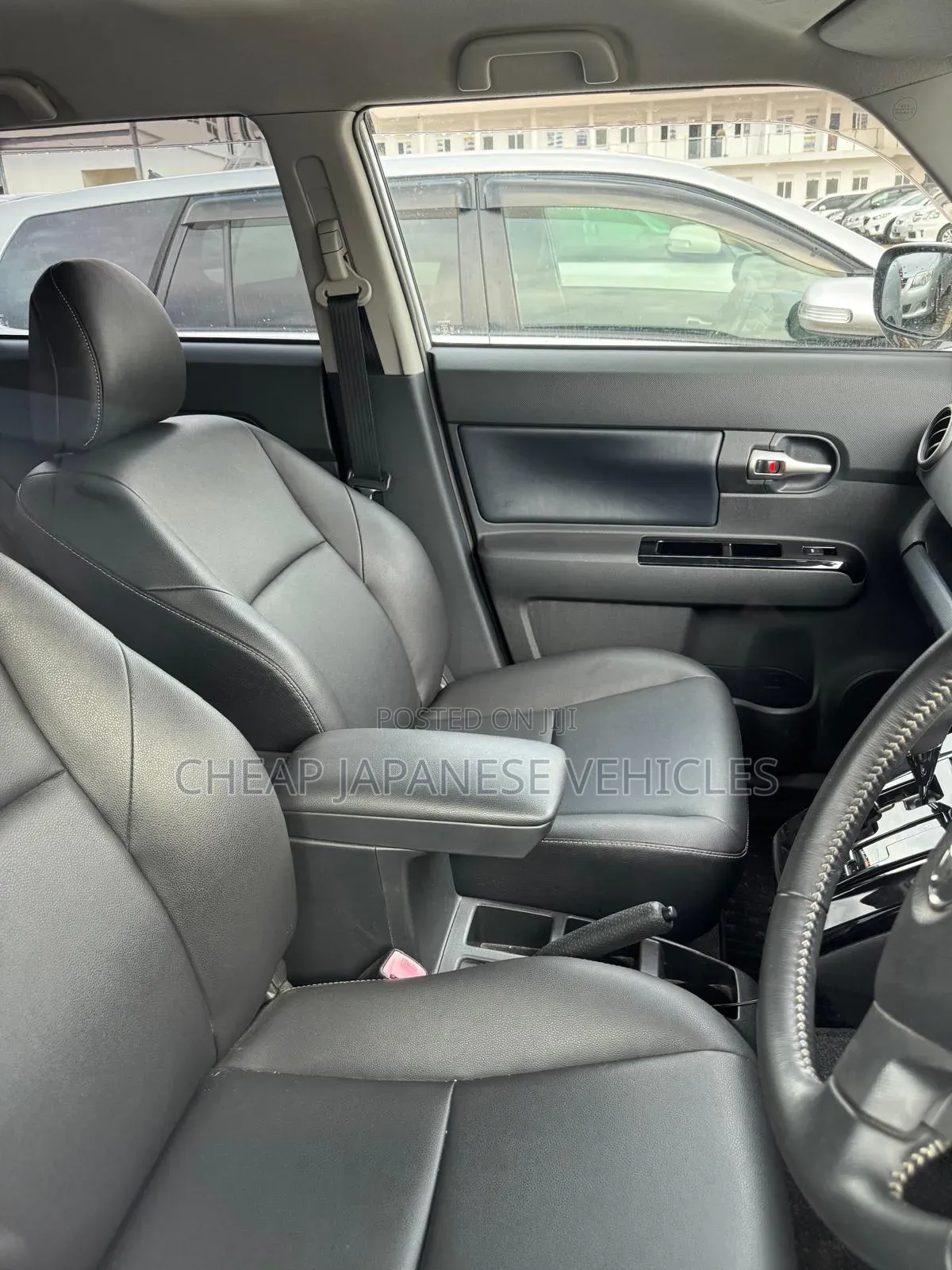 Toyota Corolla Rumion Hatchback 1.8 FWD 2012 Pearl