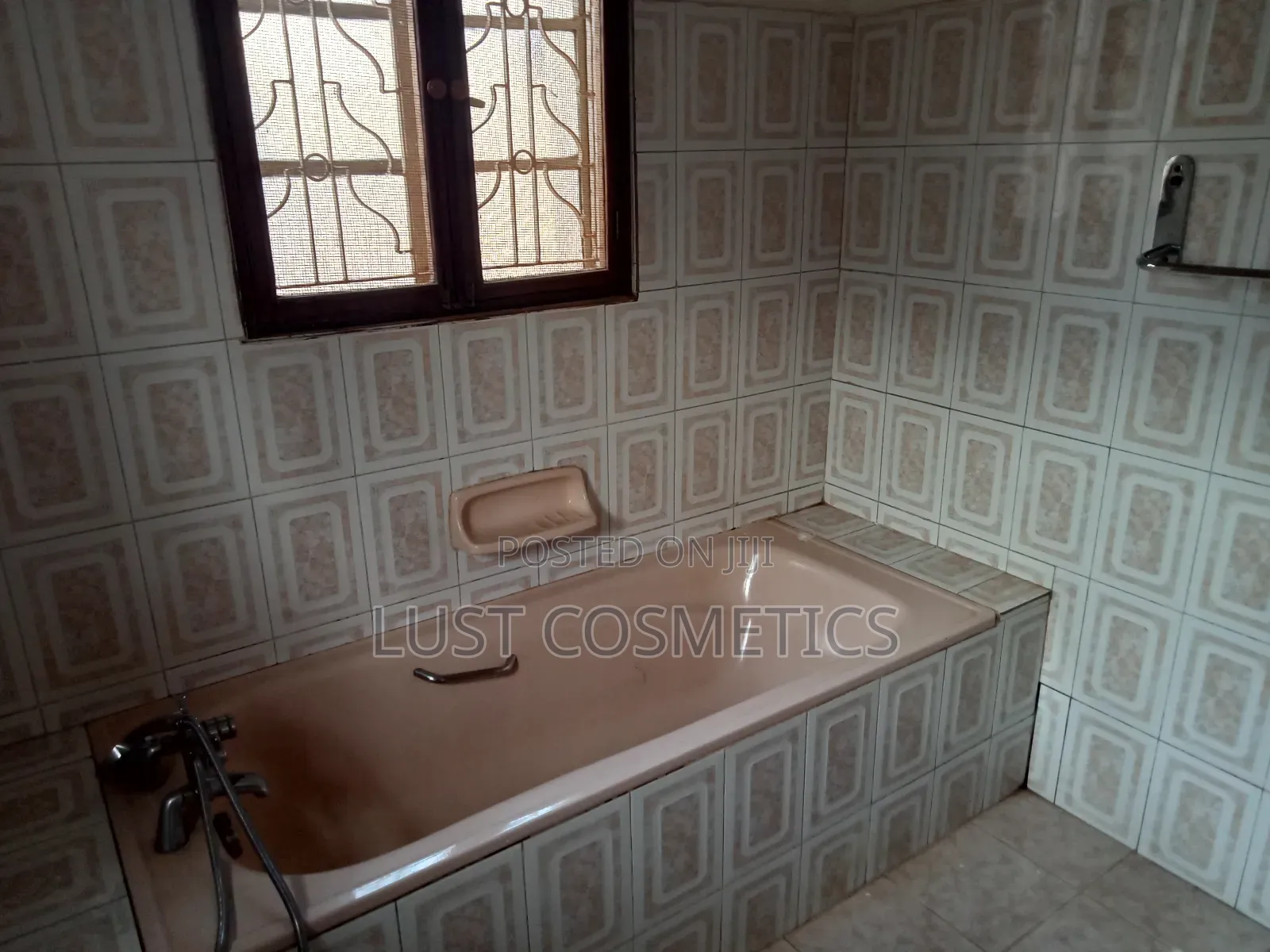 3bdrm House in Central Division for rent