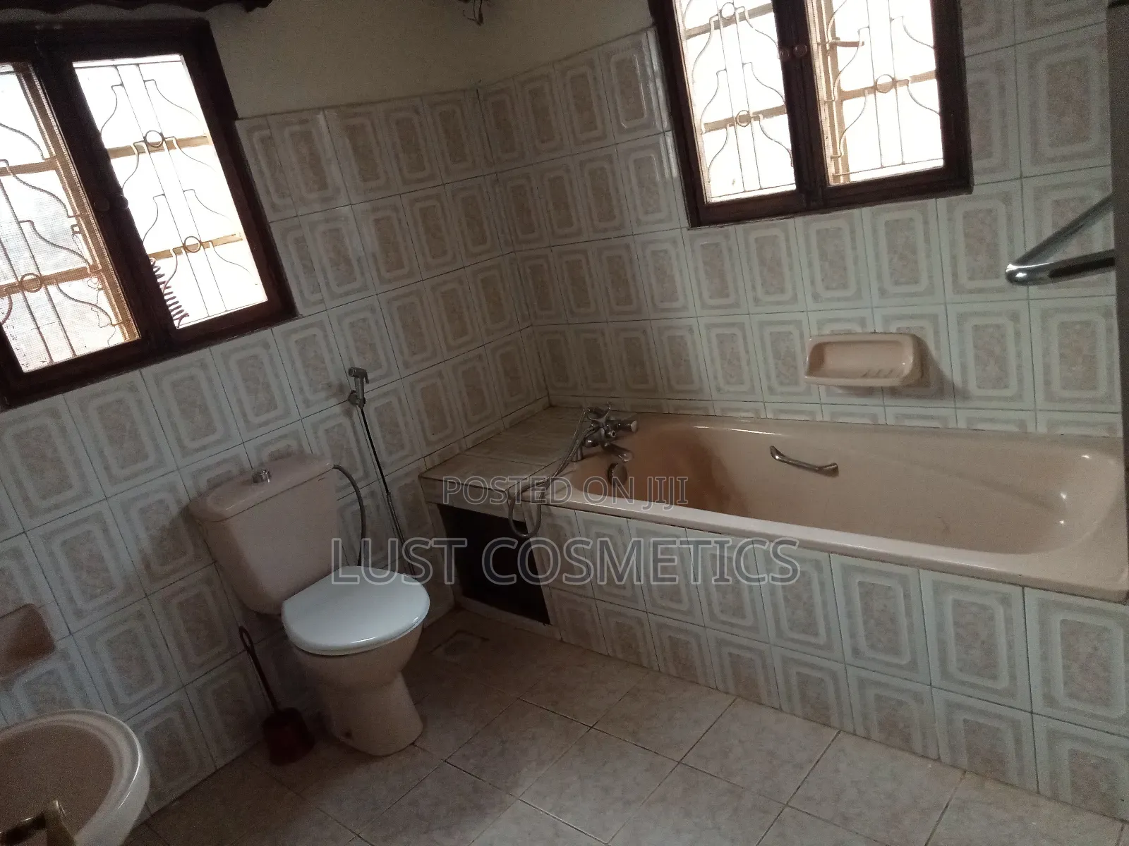 3bdrm House in Central Division for rent