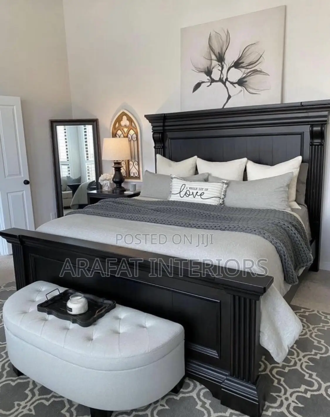 Luxury Black Wooden King Bed Set