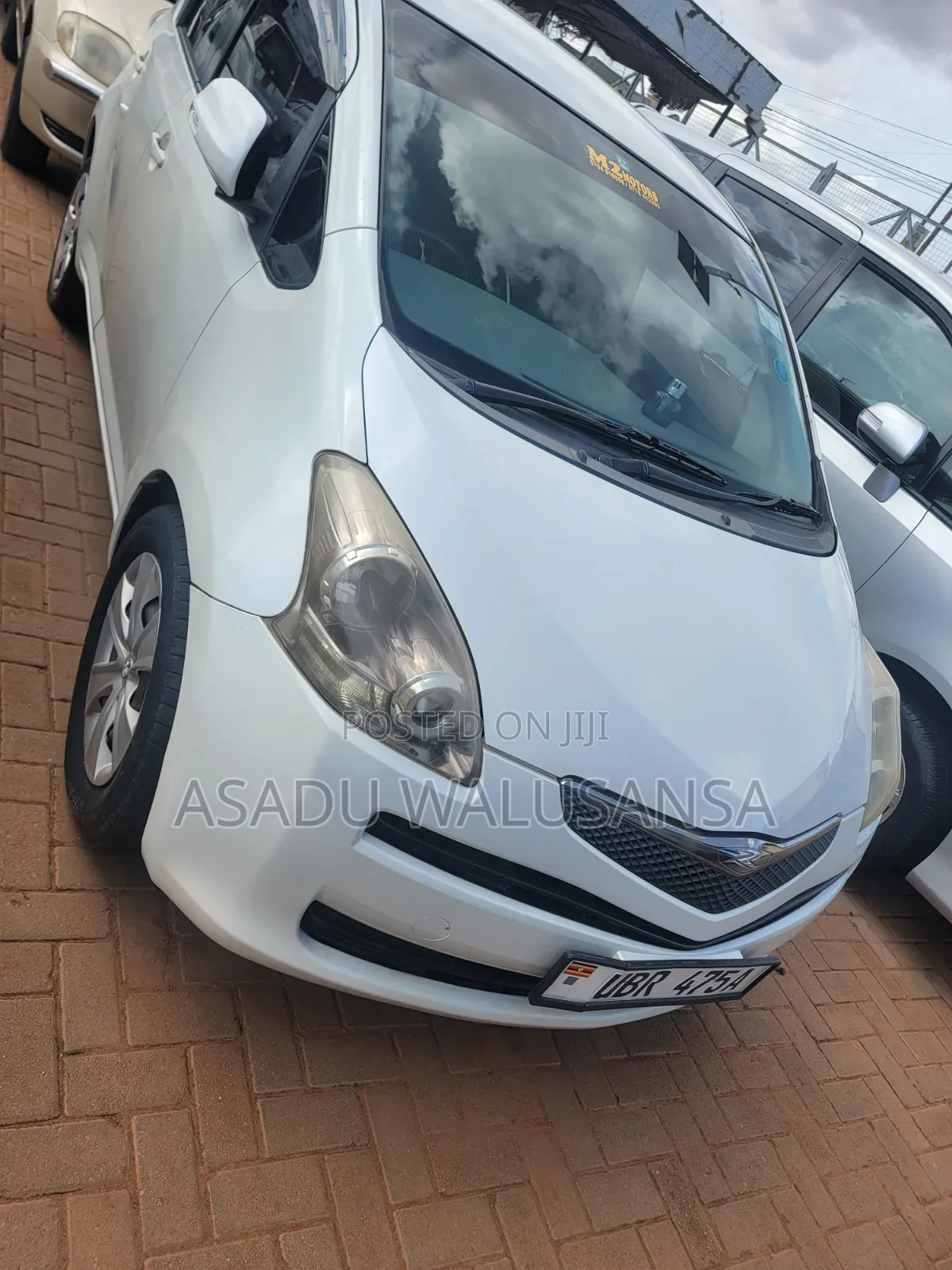 Toyota Ractis 2010 White