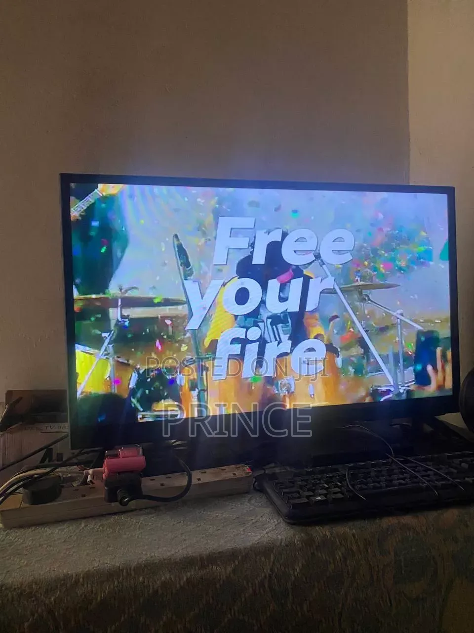 32 Inches Ailipu Flat Tv for Sale Costs 290,000 Ug SHS in Kampala