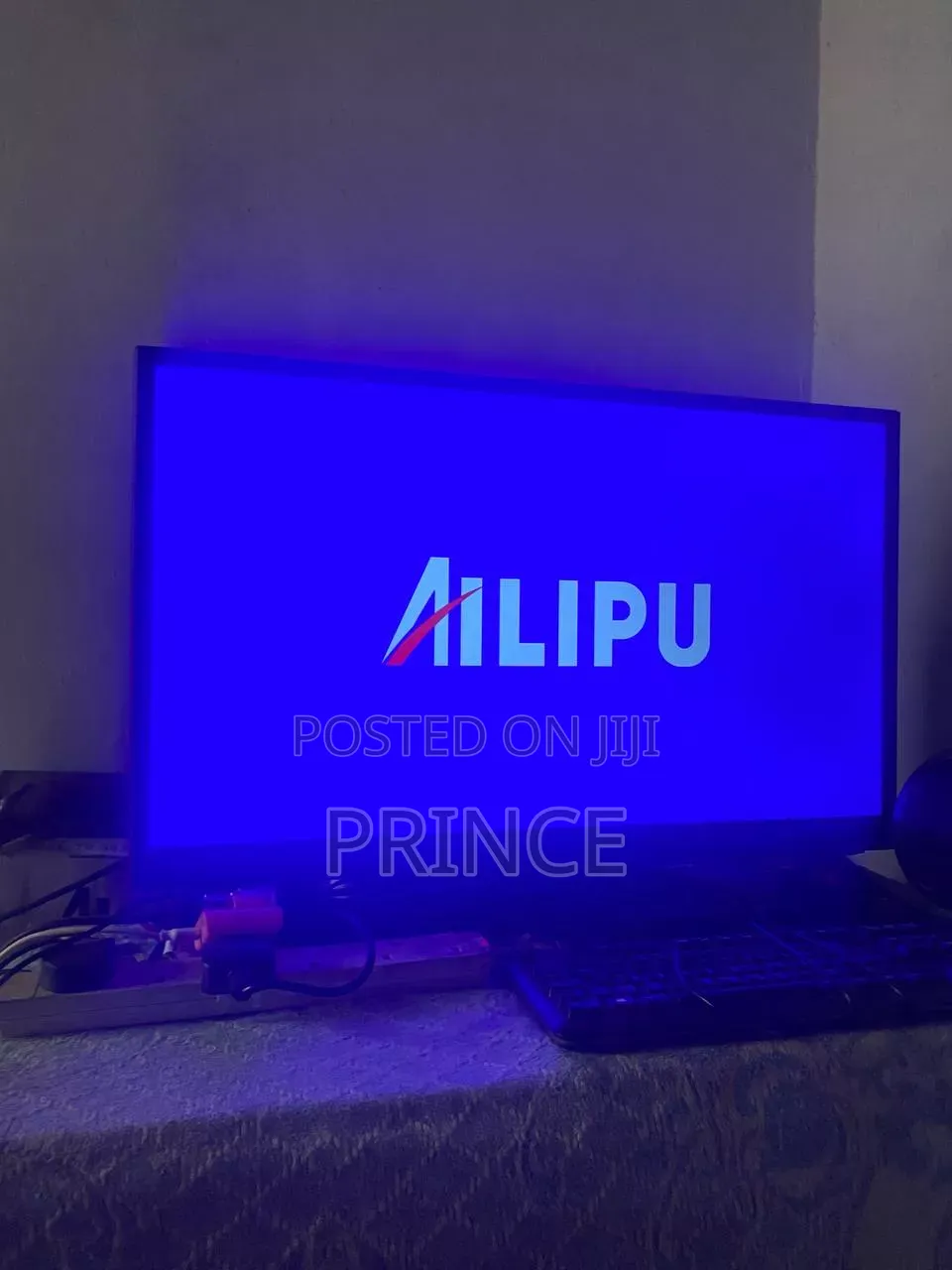32 Inches Ailipu Flat Tv for Sale Costs 290,000 Ug SHS in Kampala