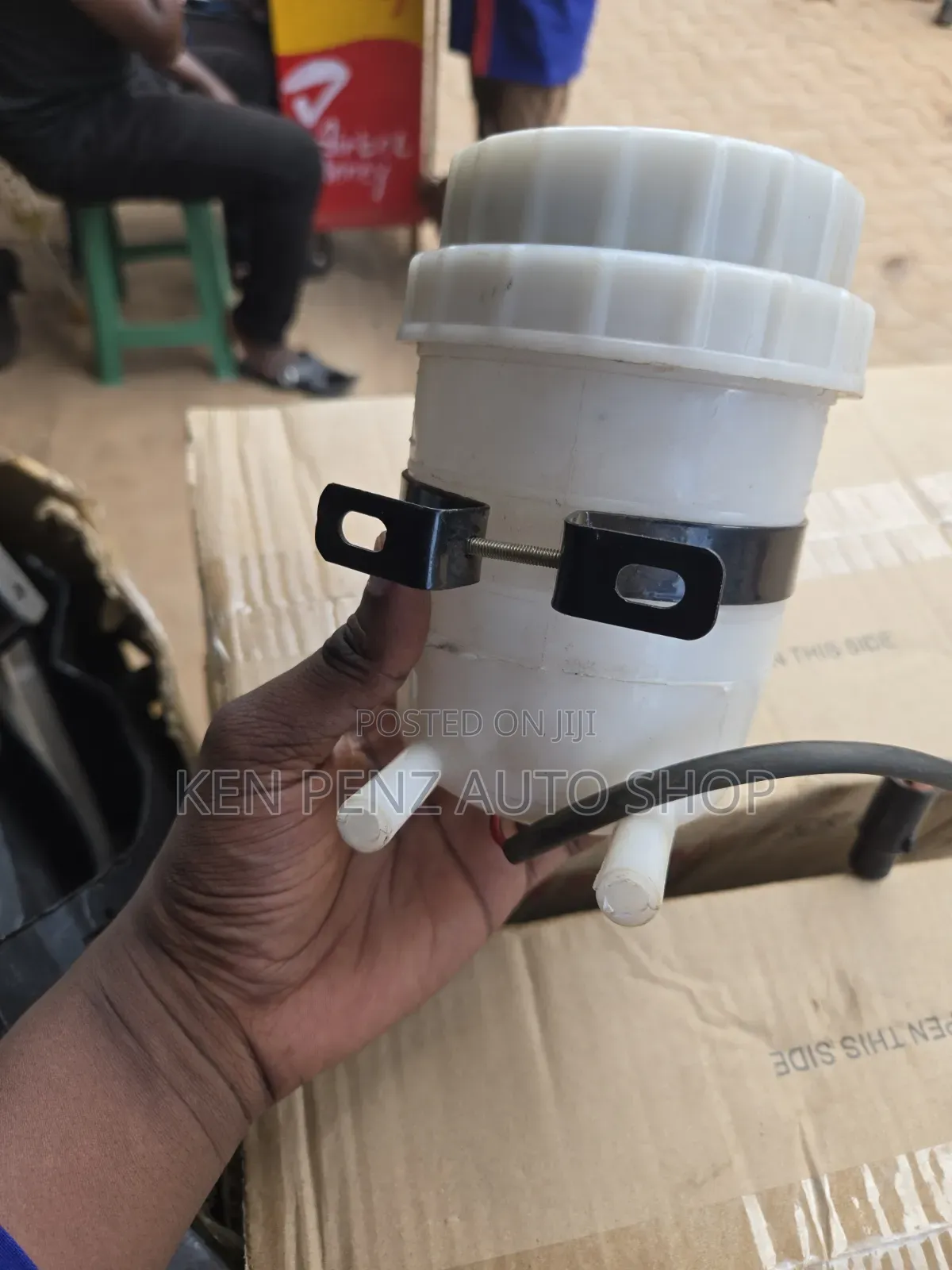 Mitsubishi Fuso,Isuzu and Hino Automatic Brake Fluid Reservoir