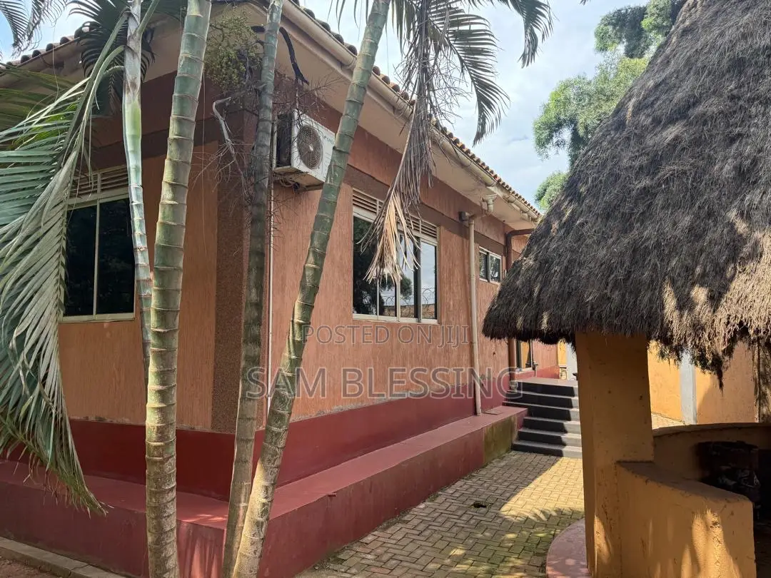 10bdrm Farm House in Mengo Kampala, Central Division for sale