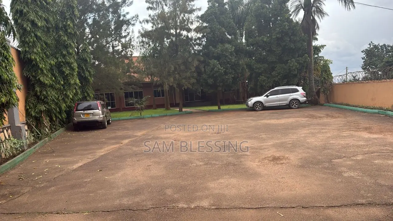 10bdrm Farm House in Mengo Kampala, Central Division for sale
