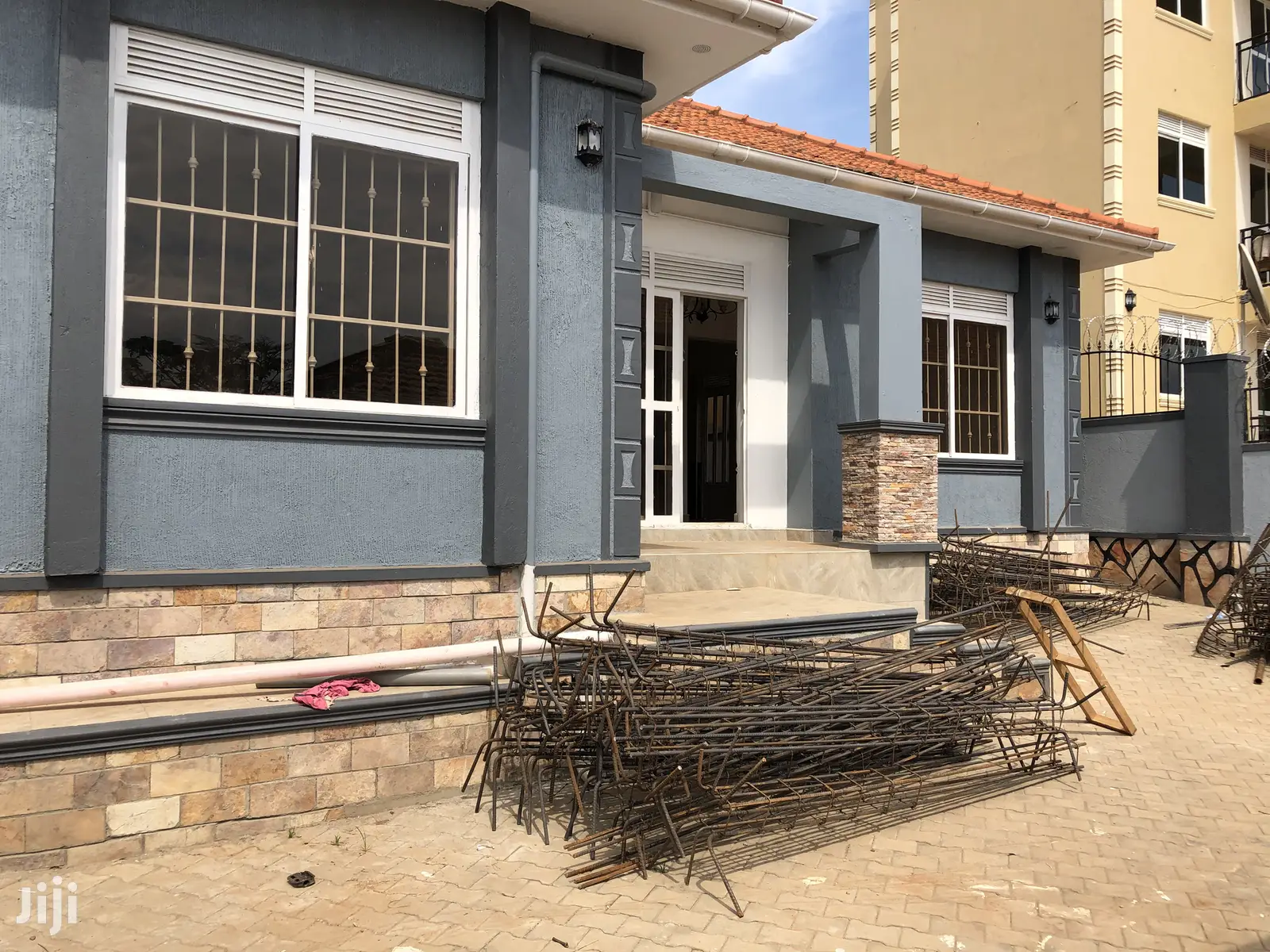 Beautiful House in Kira for Sell