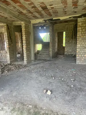 House On Sell At Namusera Hoima Road Njovu Estate