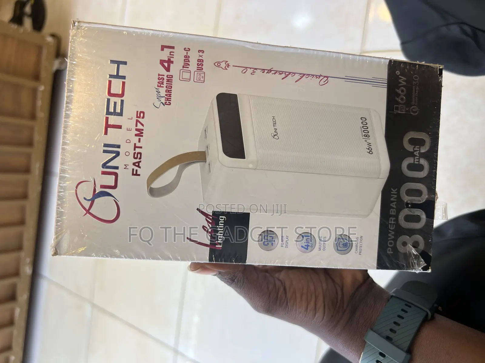 Brand New Uni-Tech 4in1 Fast M75powerbank,80000mah