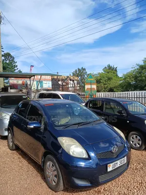 Toyota Vitz 1.3 AWD 5dr 2006 Blue