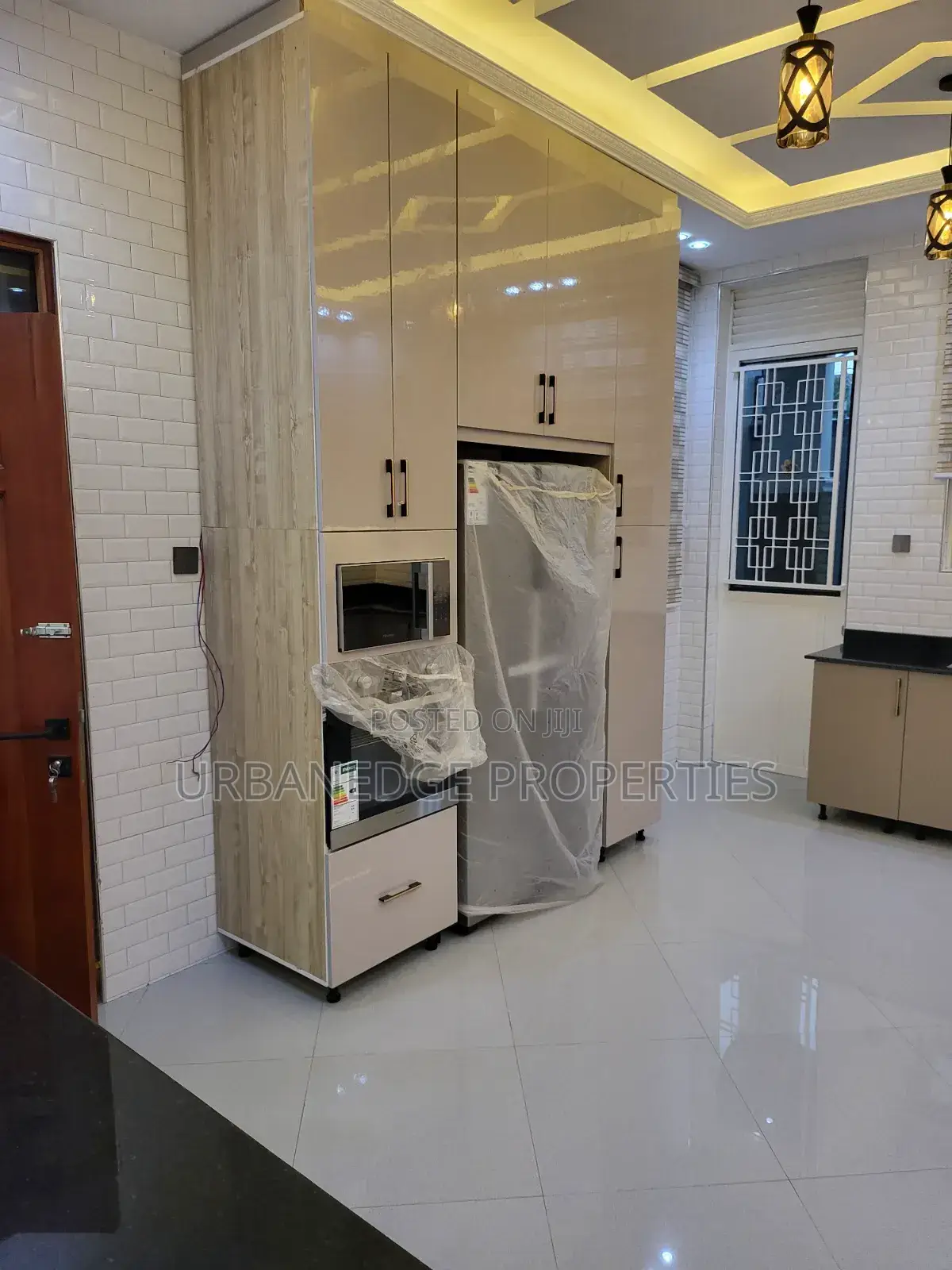5bdrm Mansion in Bunga, Central Division for rent