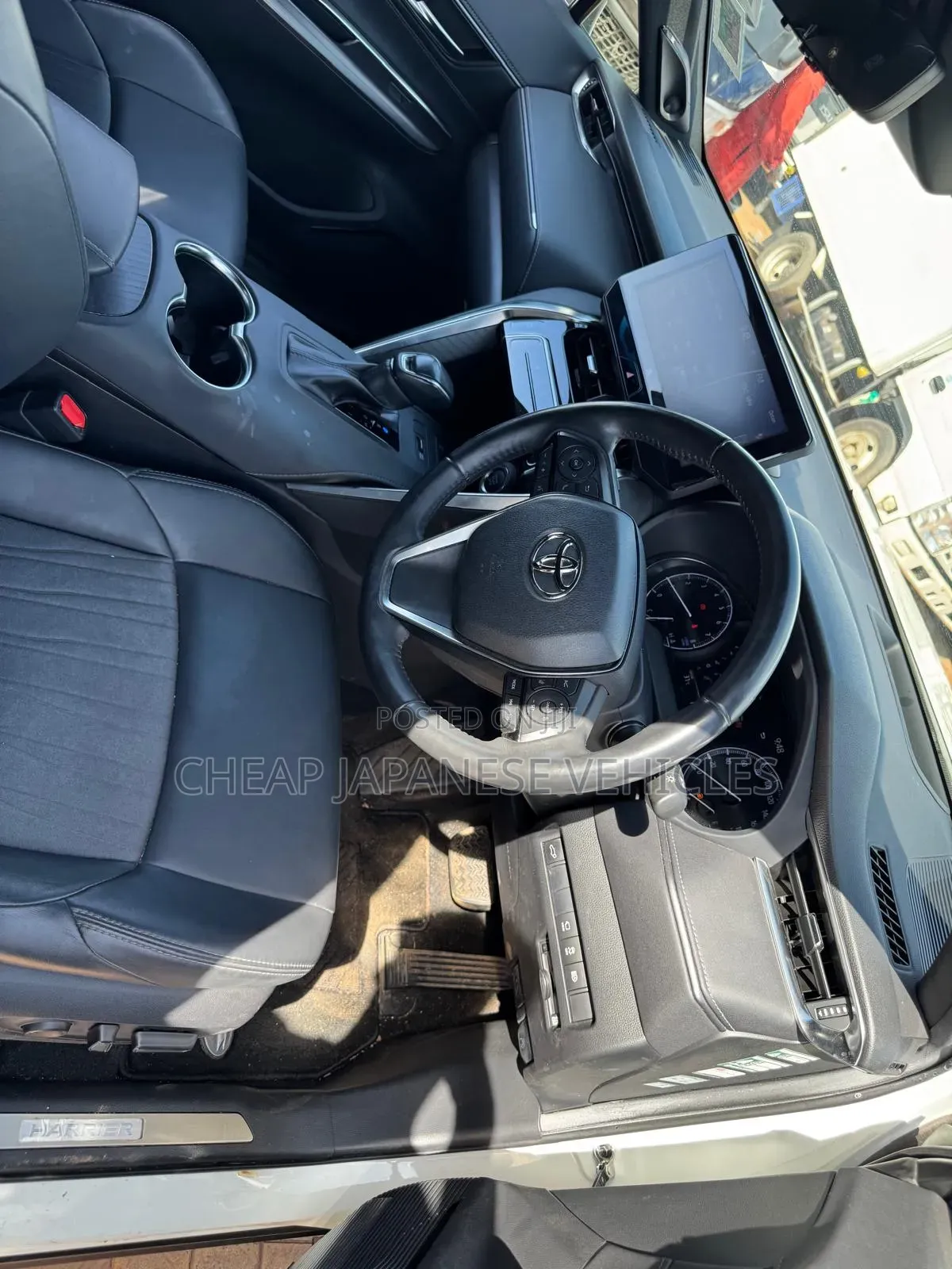 Toyota Harrier 2.0 2020 White