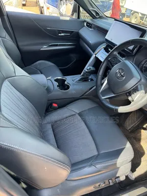 Toyota Harrier 2.0 2020 White