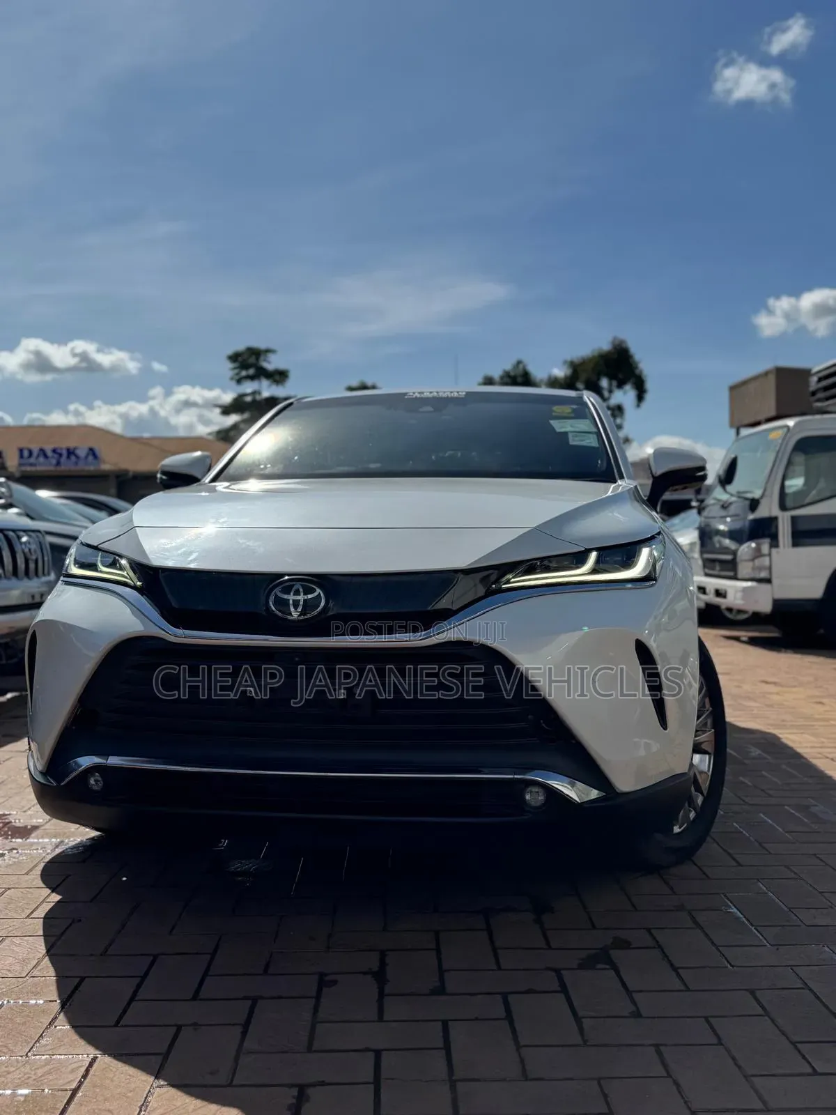 Toyota Harrier 2.0 2020 White