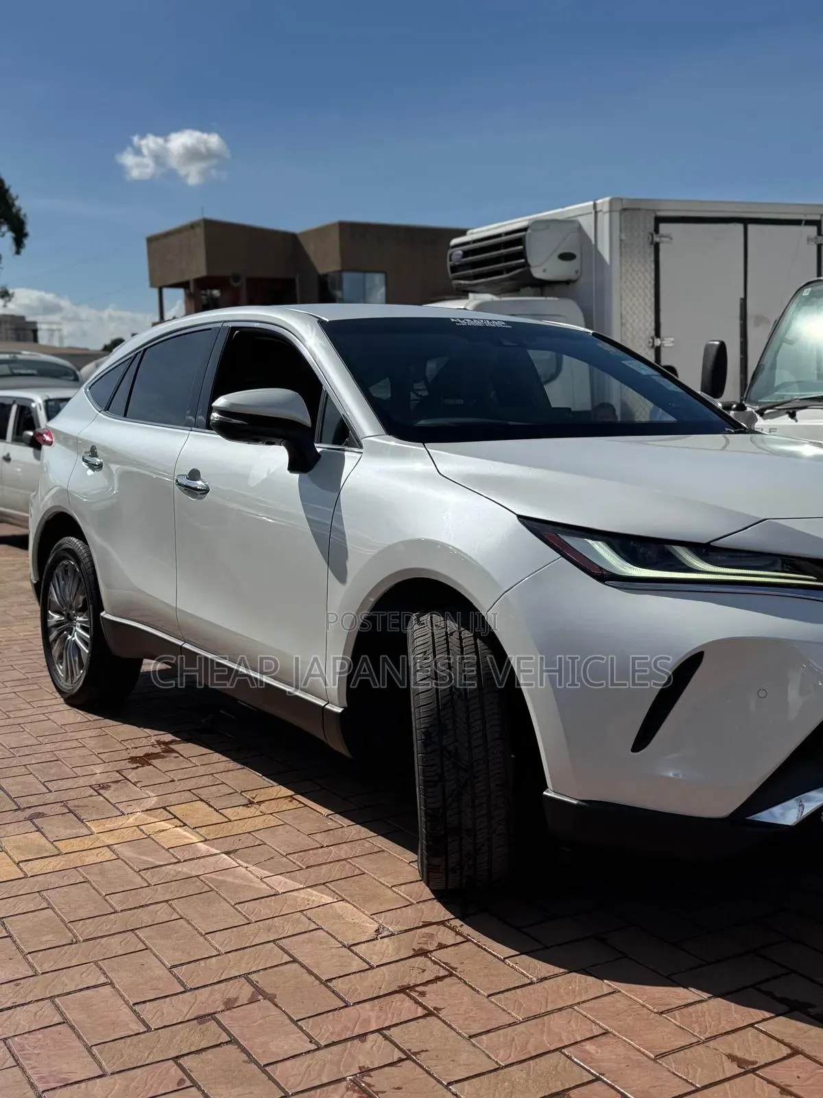 Toyota Harrier 2.0 2020 White