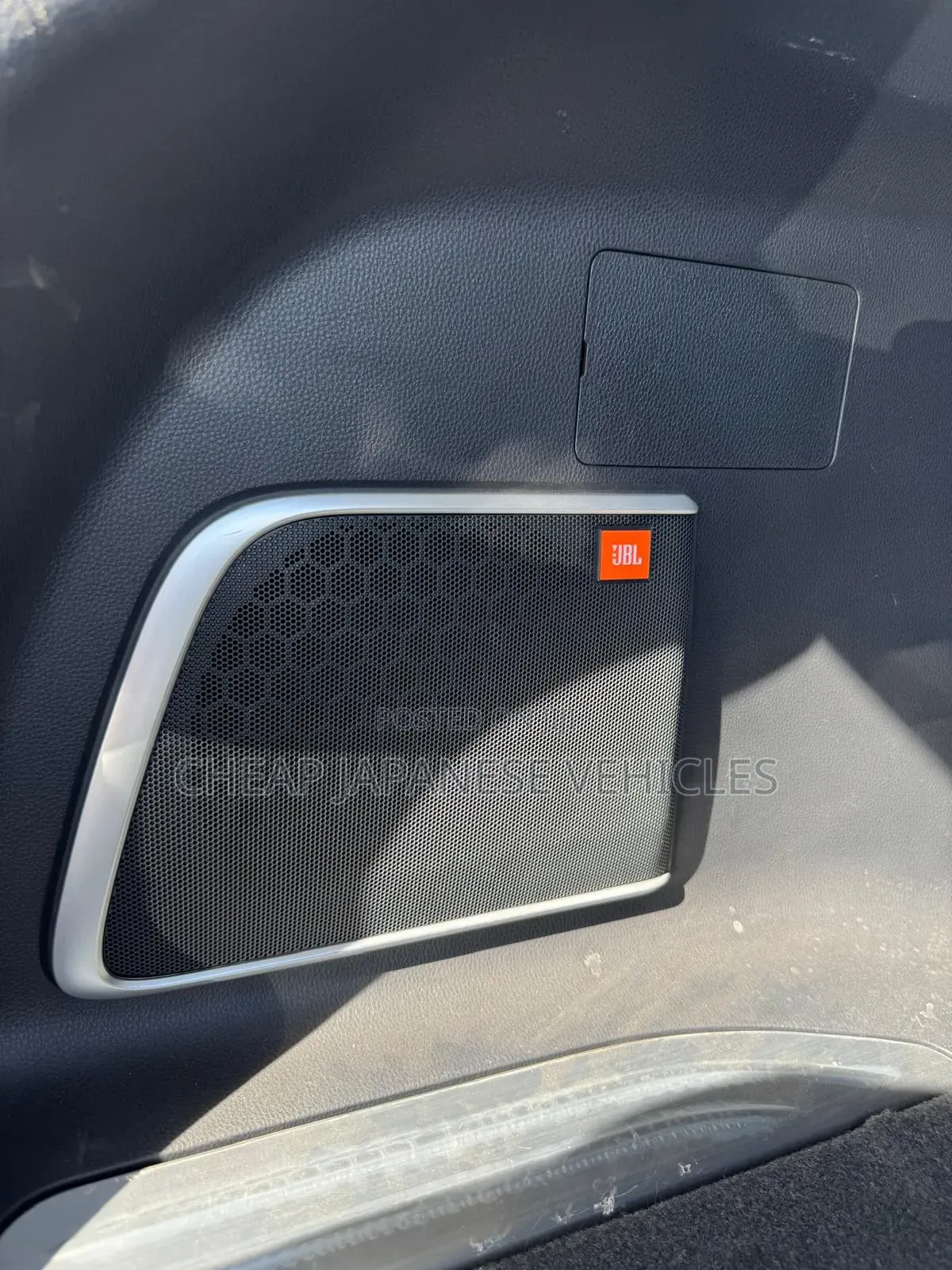 Toyota Harrier 2.0 2020 White