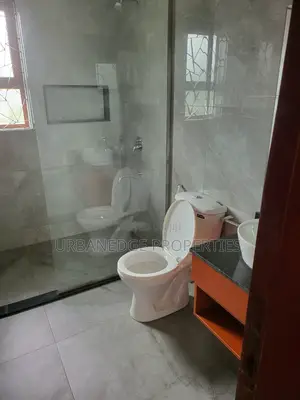 3bdrm Villa in Muyenga, Central Division for rent