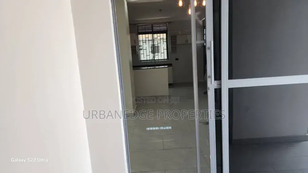 2bdrm Apartment in Muyenga, Central Division for rent