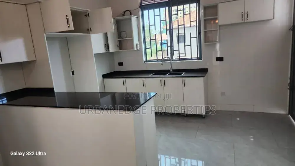 2bdrm Apartment in Muyenga, Central Division for rent