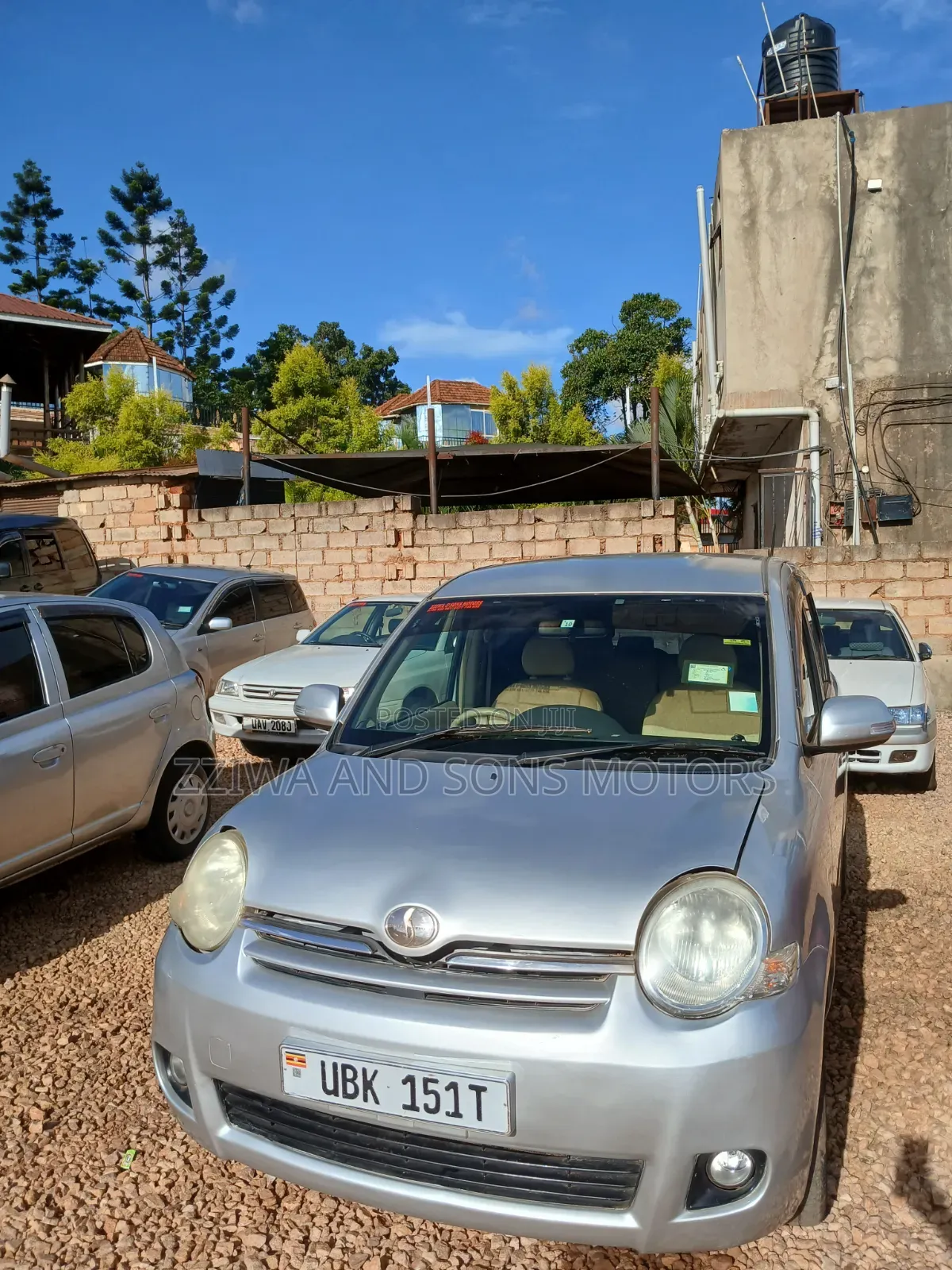 Toyota Sienta 1.5 AWD 2009 Silver