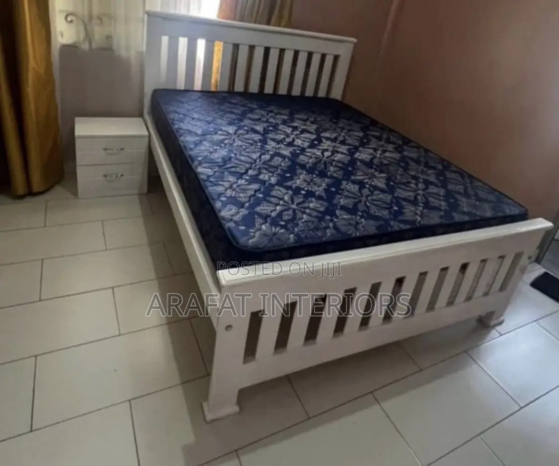 4by6 Classic White Wooden Slat Bed
