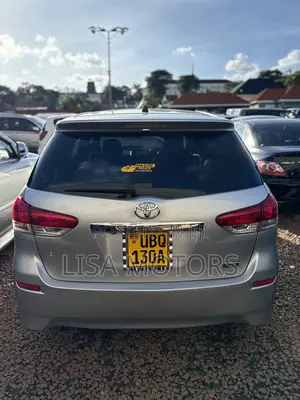 Toyota Wish 2010 Silver