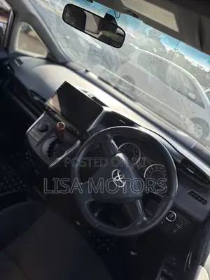 Toyota Wish 2010 Silver
