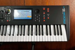 Yamaha Modx6+ Keyboard Piano