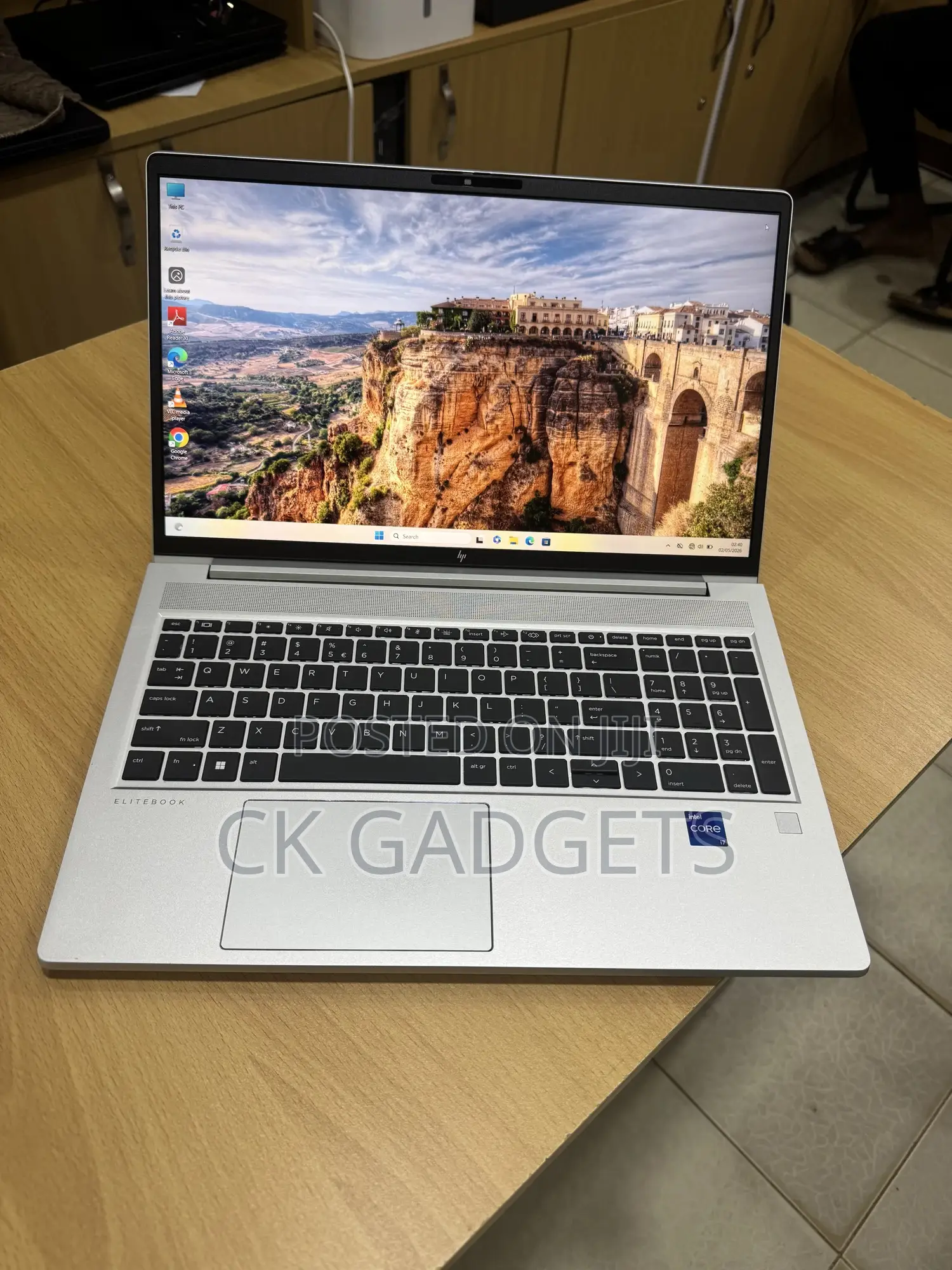 New Laptop HP EliteBook 640 G10 16GB Intel Core i7 SSD 1T