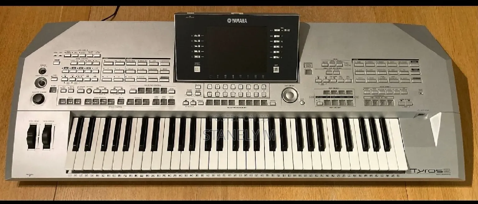 Yamaha Tyros 2 Workstation Keyboard Piano