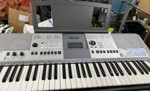 Yamaha PSR E413 Keyboard Piano