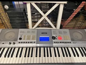 Yamaha PSR E403 Keyboard Piano