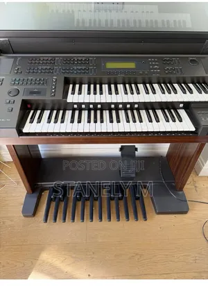 Yamaha Organ Keyboard Piano