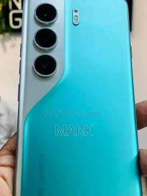 New Tecno Camon 40 Pro 5G 256 GB Green
