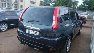 Nissan X-Trail 2.0 Petrol XE 2011 Gray