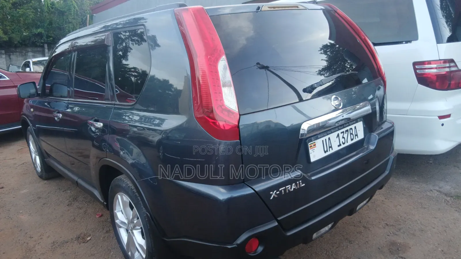 Nissan X-Trail 2.0 Petrol XE 2011 Gray