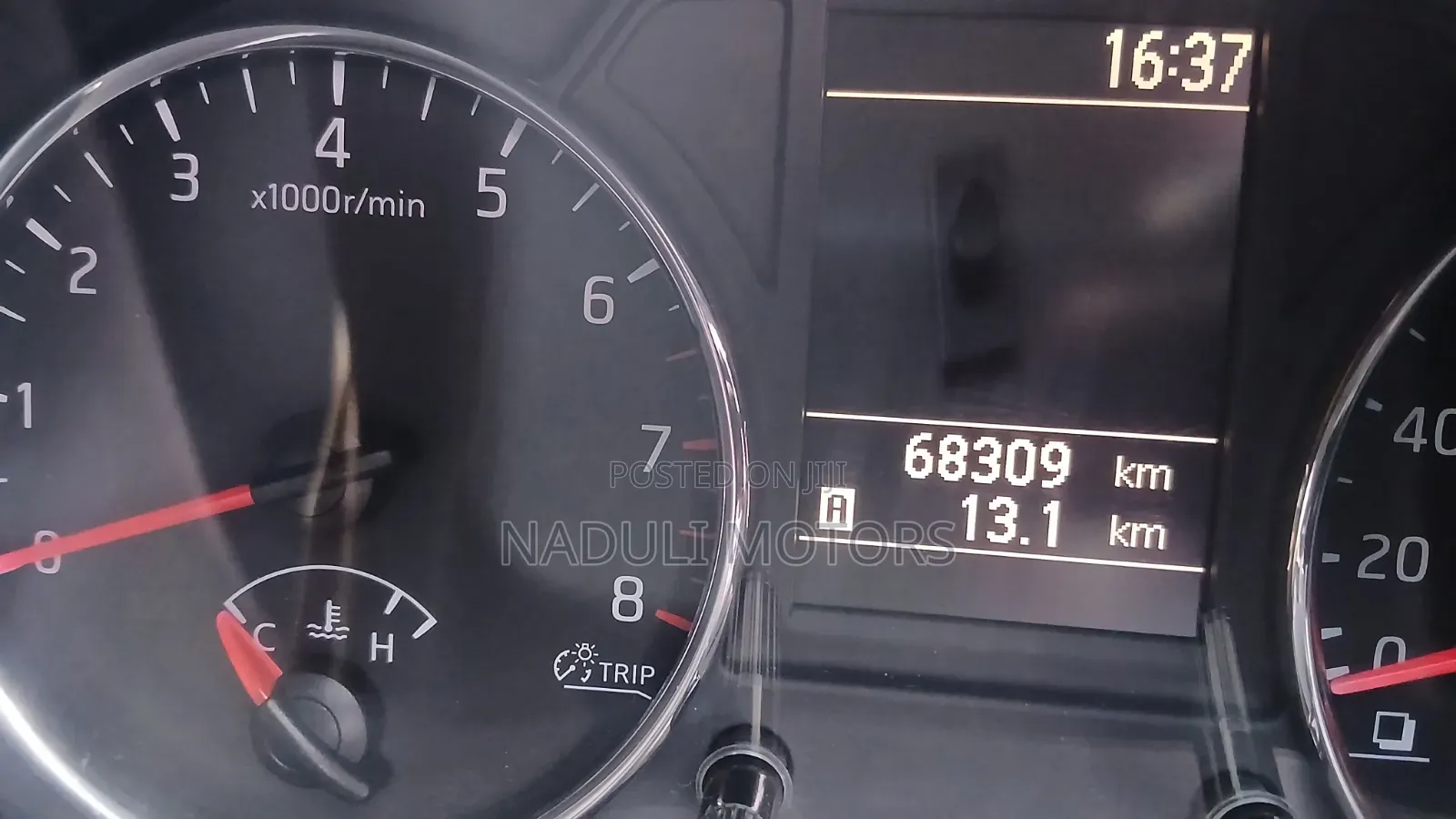 Nissan X-Trail 2.0 Petrol XE 2011 Gray