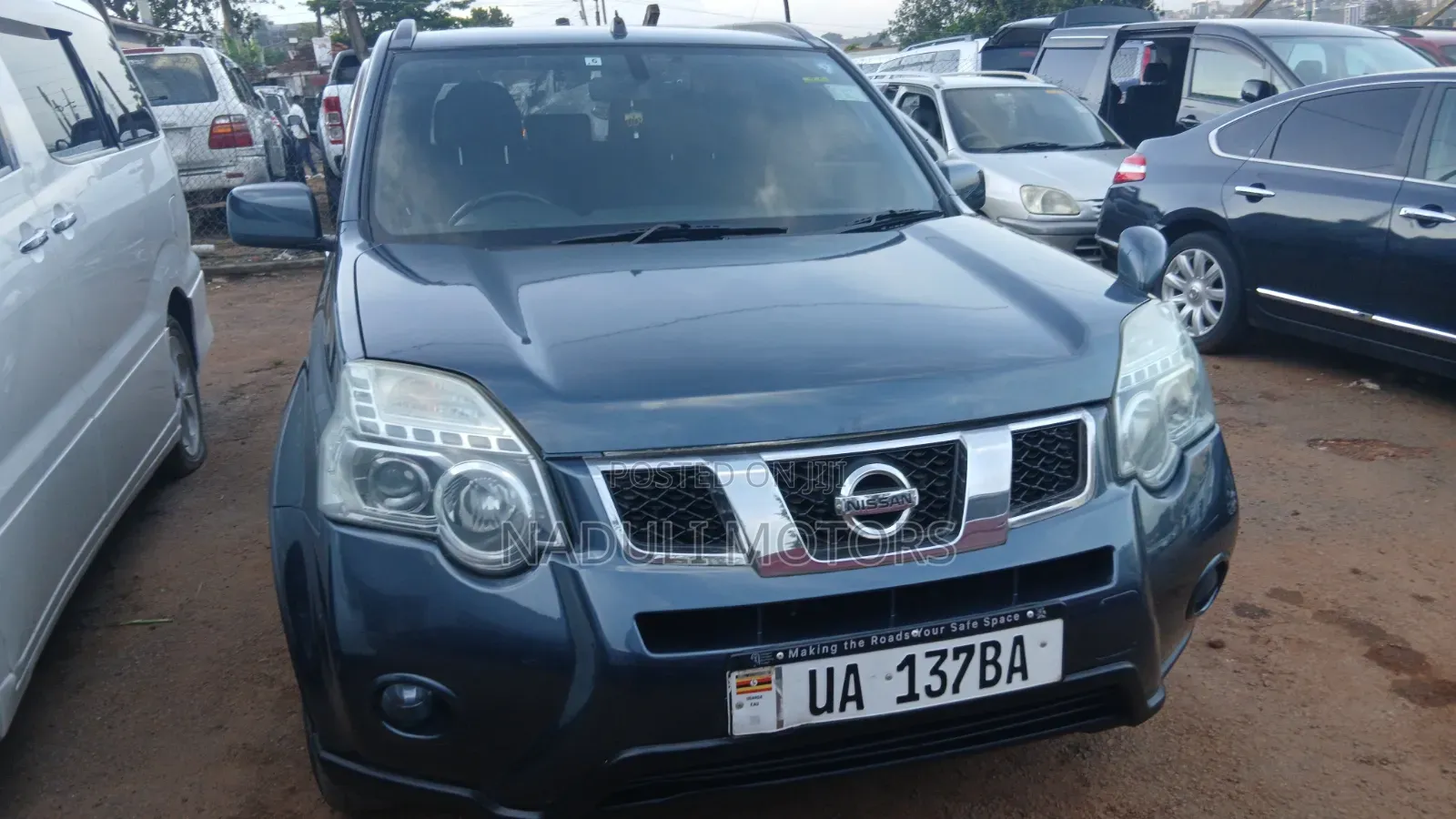 Nissan X-Trail 2.0 Petrol XE 2011 Gray