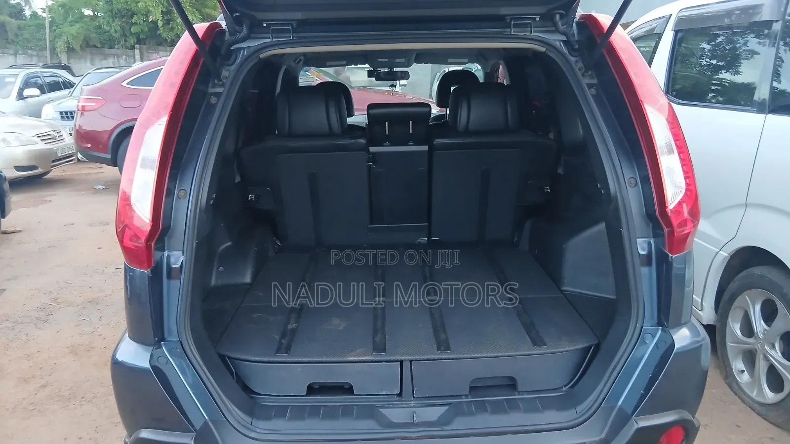 Nissan X-Trail 2.0 Petrol XE 2011 Gray