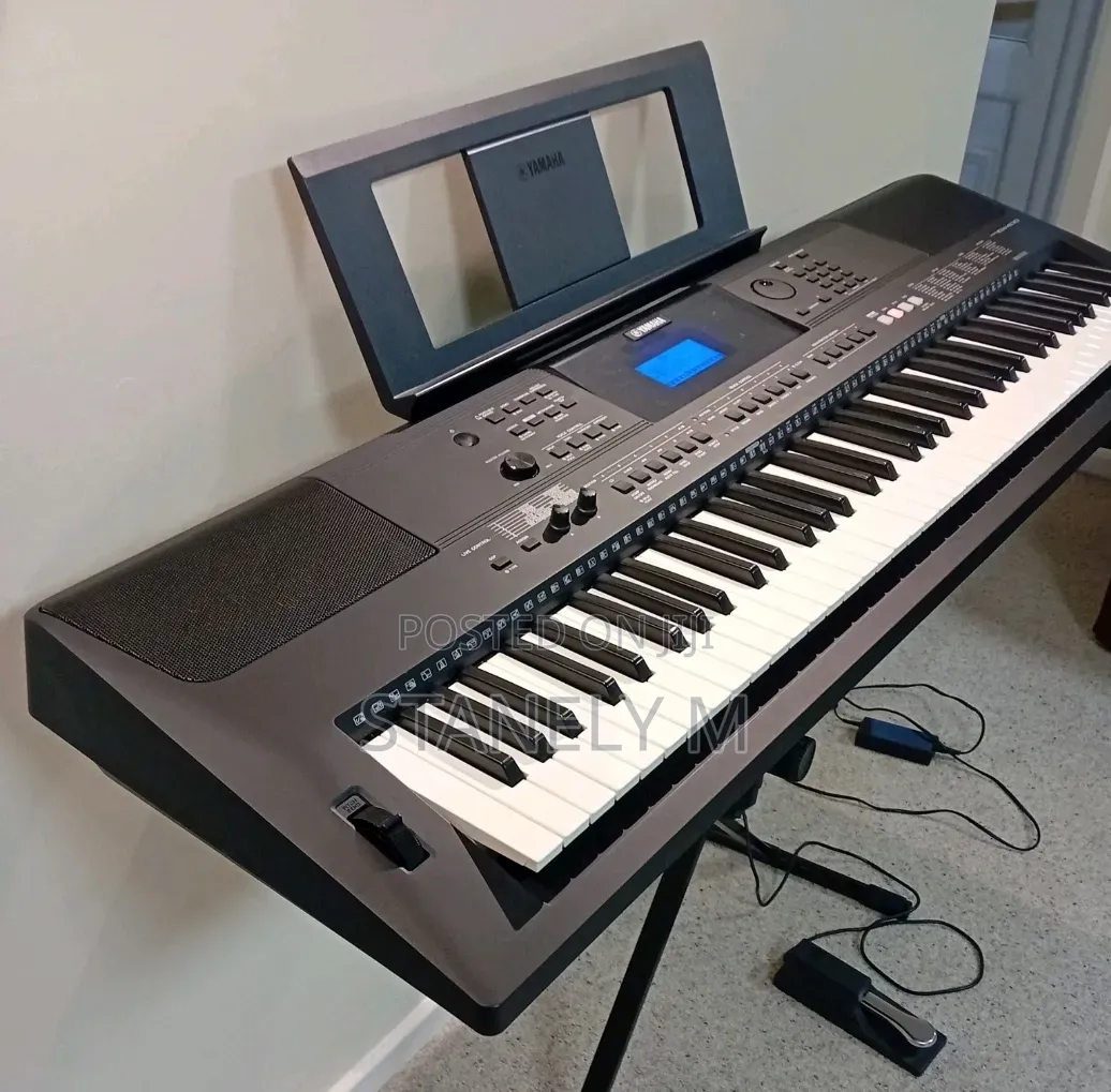 Yamaha Keyboard PSR Ew400 77 Keys