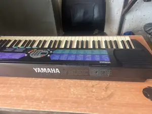Yamaha PSR 185 Keyboard Piano
