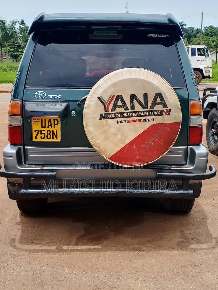 Toyota Land Cruiser Prado 2004 Gray