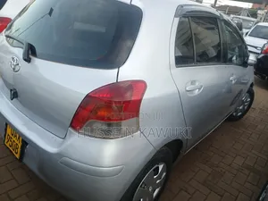 Toyota Vitz 1.3 AWD 5dr 2008 Silver