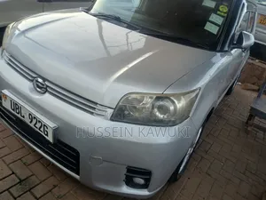 Toyota Corolla Rumion Hatchback 1.5 FWD 2008 Silver